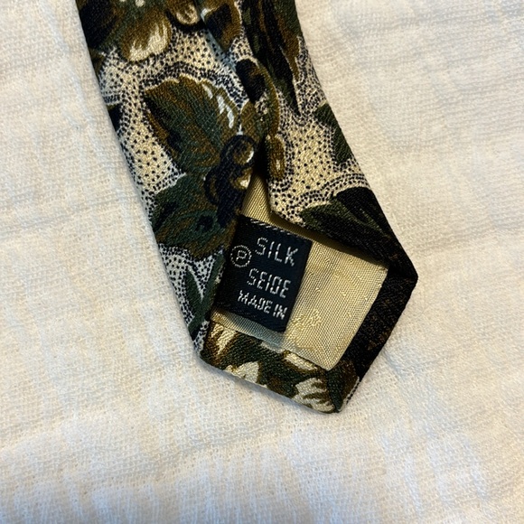 👔 YSL Necktie 👔 - Picture 6 of 6